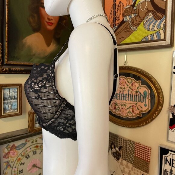 Chantelle Womens Black Lace Underwire Bra Size 32DDD - Picture 3 of 9